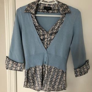 BEBE silk top XS light grey/blue